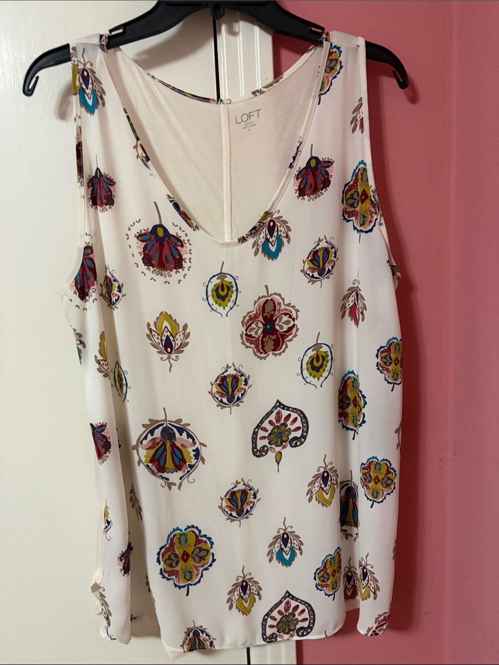 LOFT White Floral-Print V-Neck Sleeveless Camisole